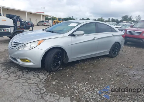 2013 Hyundai Sonata Gls z USA, uszkodzony, nr VIN 5NPEB4AC4DH683622